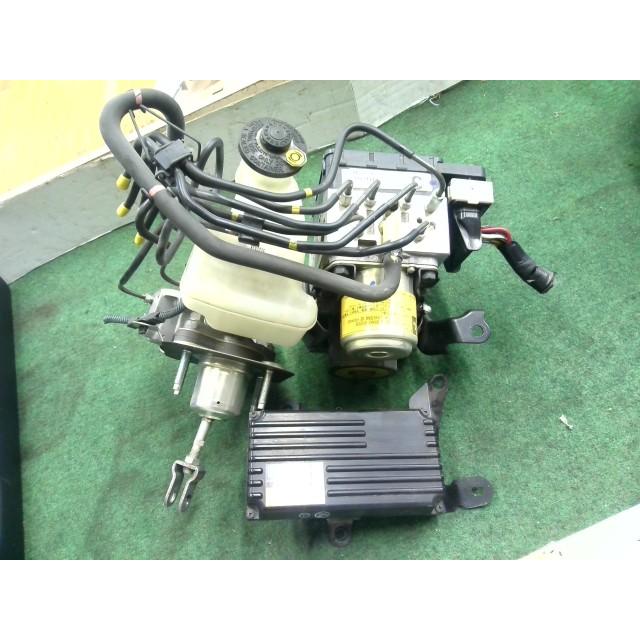 クラウン DAA-AWS210 ABS ブレーキ アクチュエーター ユニット 062