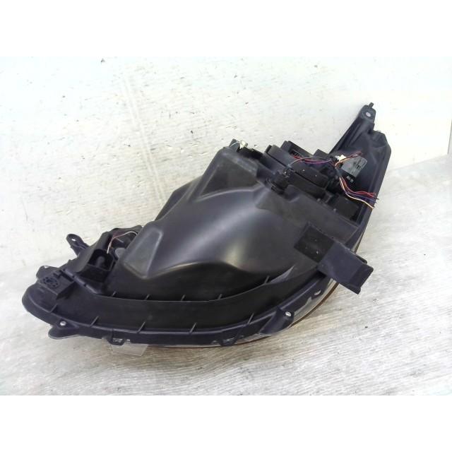 eKワゴン DBA-B11W 右 ヘッド ランプ ライト X42 W1046 ハロゲン