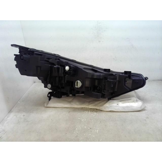 ヴェゼル 6AA-RV5 左 ヘッド ランプ ライト W5884 yatsu : ヤツヅカ