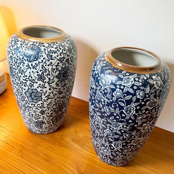 フラワーベース唐草柄（青・白）♪ 花瓶 花器 花入れ 陶器 台湾