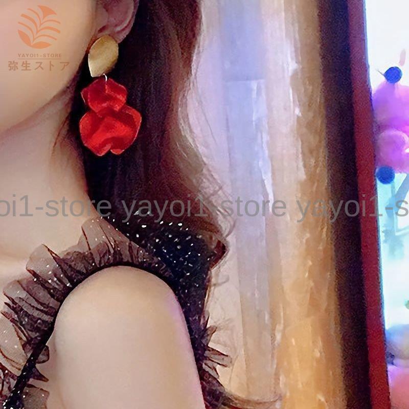 紅林檎とドライフラワー赤薔薇とダイヤとハートのピアス　イヤリング★淡水パール付き 紅林檎とドライフラワー赤薔薇とダイヤとハートのピアス