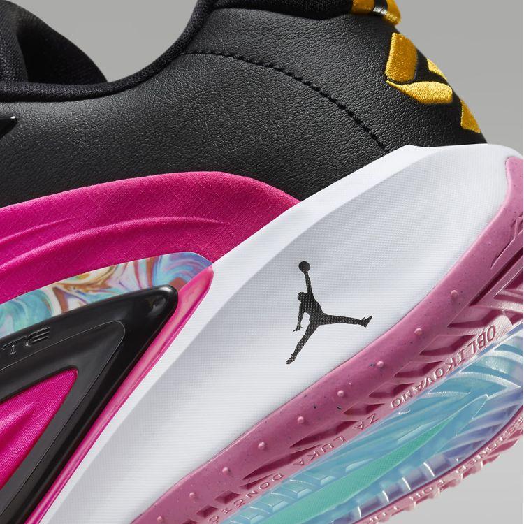 Jordan バスケットシューズ バッシュ ルカ・ドンチッチ Jordan バスケットシューズ バッシュ ルカ・ドンチッチ