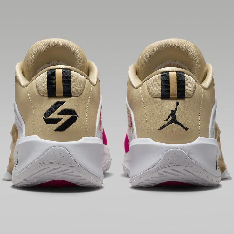 Jordan バスケットシューズ バッシュ ルカ・ドンチッチ Jordan バスケットシューズ バッシュ ルカ・ドンチッチ