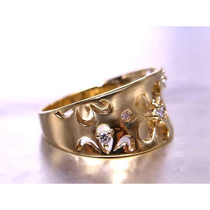 ダイヤモンド（ダイアモンド）0.10ct 桜のようなくり貫きが上品 K18 