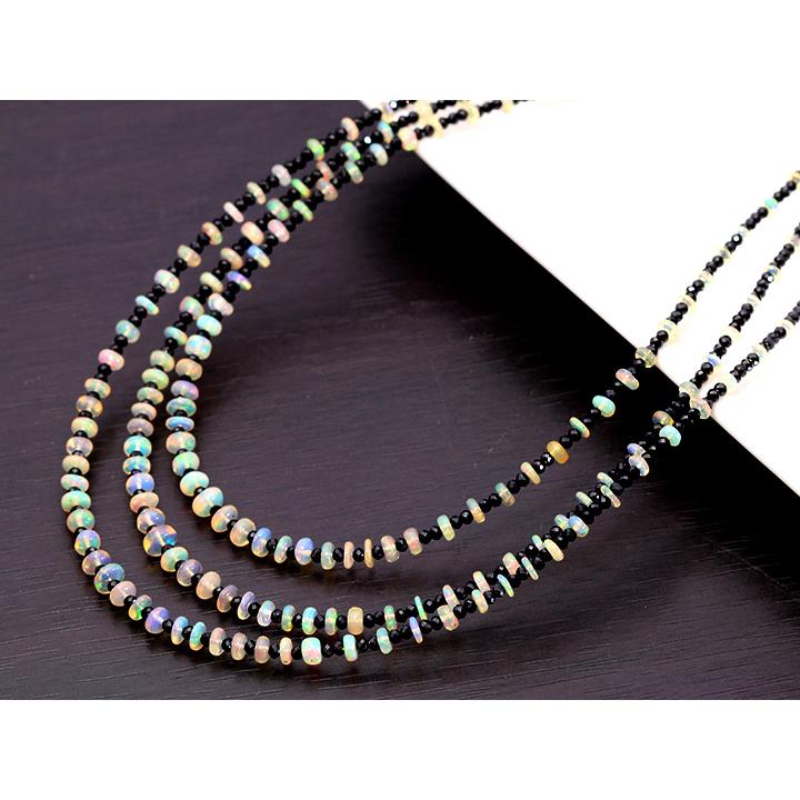 オパール×ブラックスピネルの3連ロングネックレス（SV金具） 神秘的