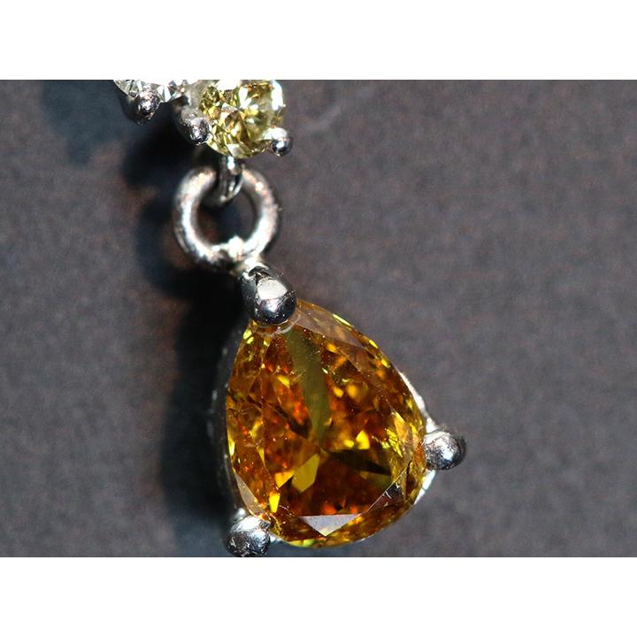 ブラウンとオレンジを感じる、イエローカラーダイヤモンド 0.303  