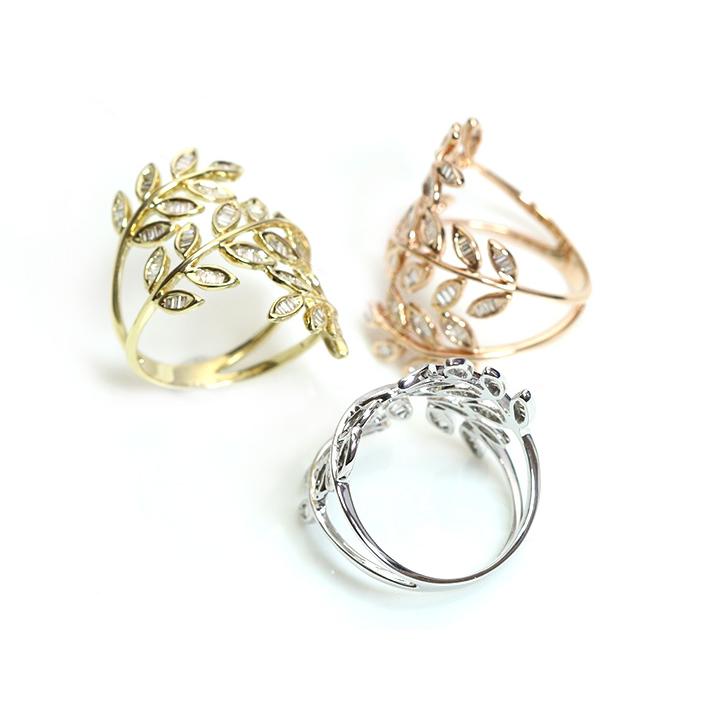 ダイヤモンド 0.5ct テーパーカットダイヤ リーフ・葉っぱ 