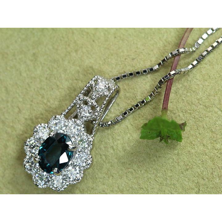 カラーチェンジガーネット0.51ct ダイヤモンド取り巻き0.27ct PT 