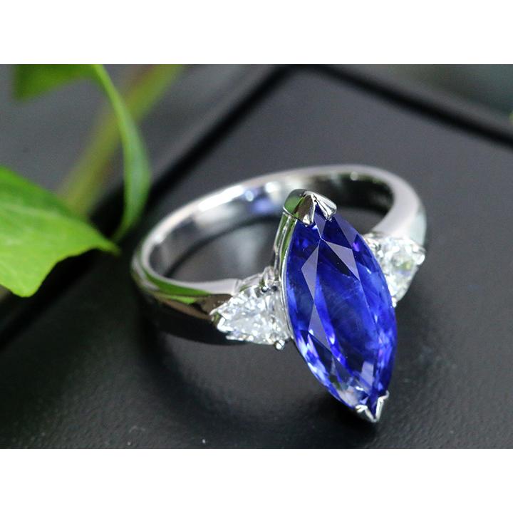 サファイヤ 大粒 4.62ct マーキスカット 鮮明であでやかなブルー