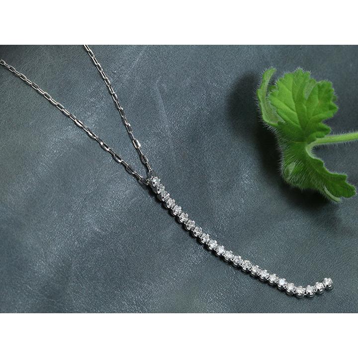 ギフト応援プライステニスダイヤモンド・シリーズ ダイヤモンド 合計0.5ct リッチな縦ライン4.5cm 23石が揺れて煌めくPT900/PT850ネックレス 受注品の画像