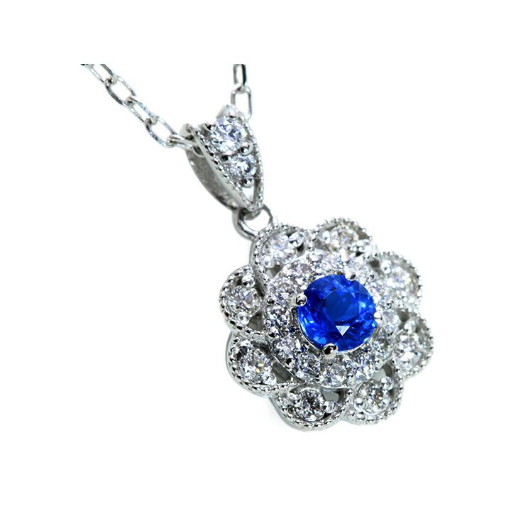 アウイナイト0.10ct 上質のラウンドカット ダイヤでフラワーを描く取り巻き 濃厚コバルトブルー・ドイツの稀少石 PTペンダントネックレス 受注可の画像