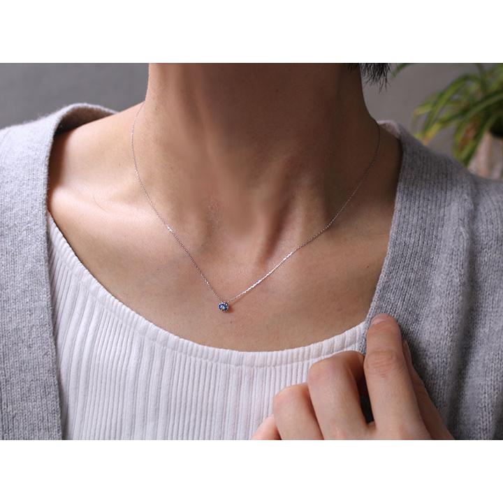 ドイツ産アウイナイトのフラワーネックレス アウイナイト ダイヤモンドフラワーモチーフネックレス HA 0.07