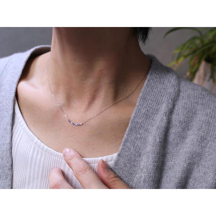アウイナイト0.05ct デコルテに並ぶ繊細デザイン 美しきコントラスト 濃厚コバルトブルー・ドイツの稀少石 PTプラチナ U字ラインネックレス 受注品の画像