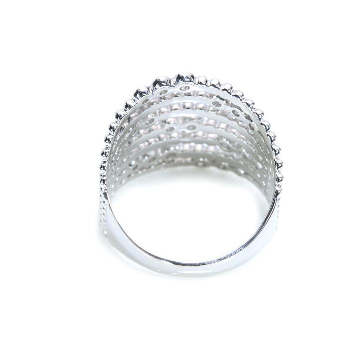 ダイヤモンド 0.30ct 7連・レイヤードラインシリーズ 引っ掛かりなし 普段使い PT900プラチナリング 指輪 受注品の画像