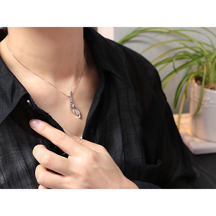 ダイヤモンド 合計0.43ct 肉厚 PT950/PT850 プラチナ ペンダントネックレス 優美な縦ライン VS級ダイヤ 受注品の画像