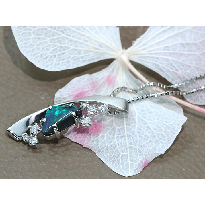 大粒 ペンダントヘットブラックオパールPT900 ダイヤモンド