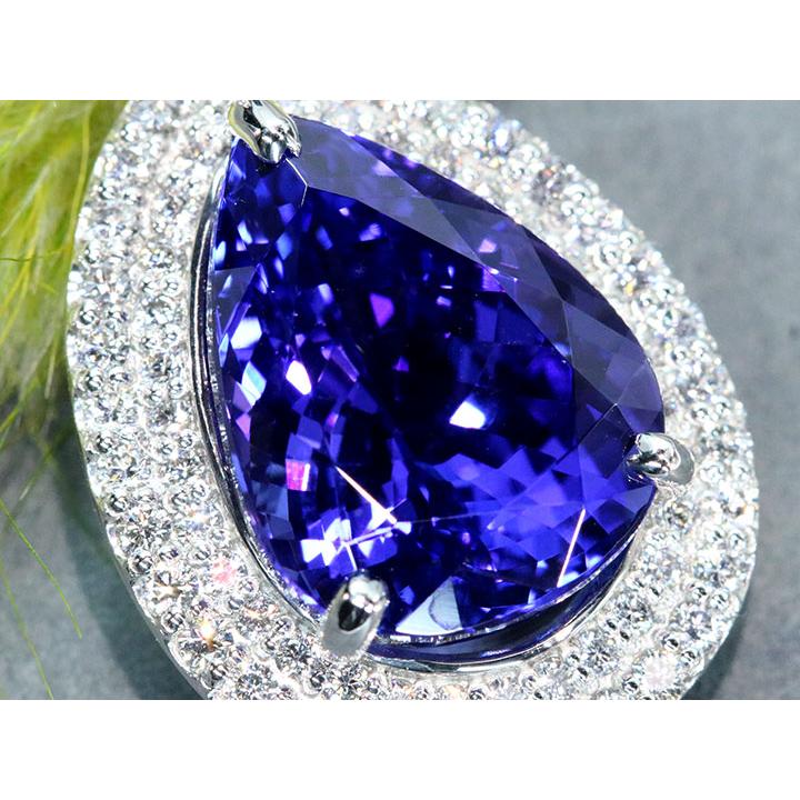 サファイア2カラット、ダイヤ0.43カラット、プラチナ900ペンダントトップ