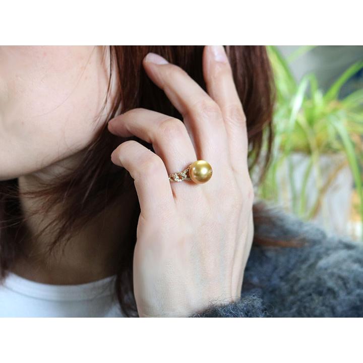 白蝶ゴールデンパール（真珠）11.8ミリ位 オーロラムーンレインボー  