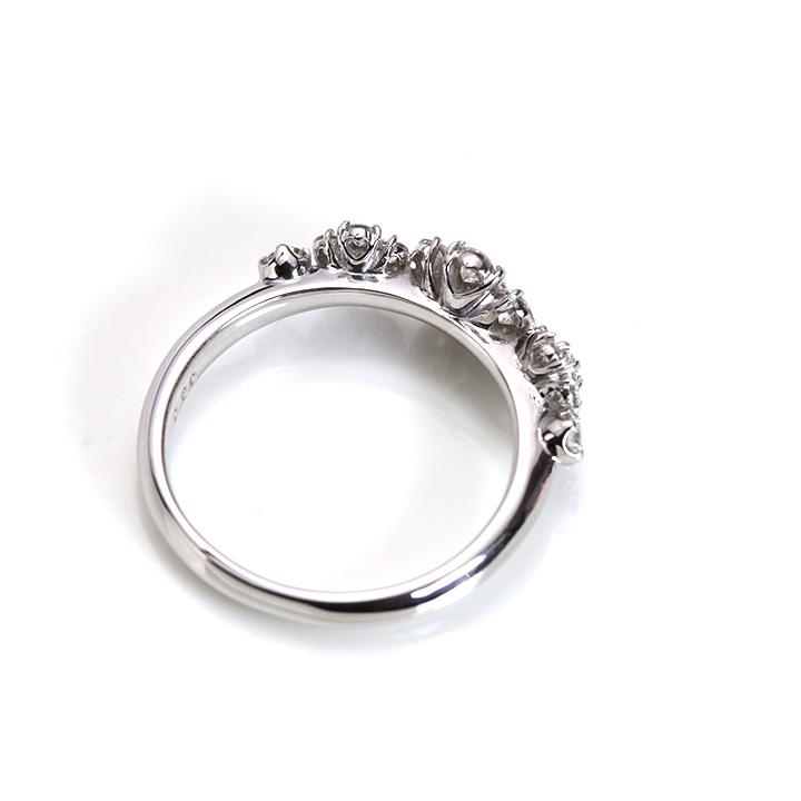 ダイヤモンド0.60ct VSレベルの眩しい上品質のまぶしさに感動する  