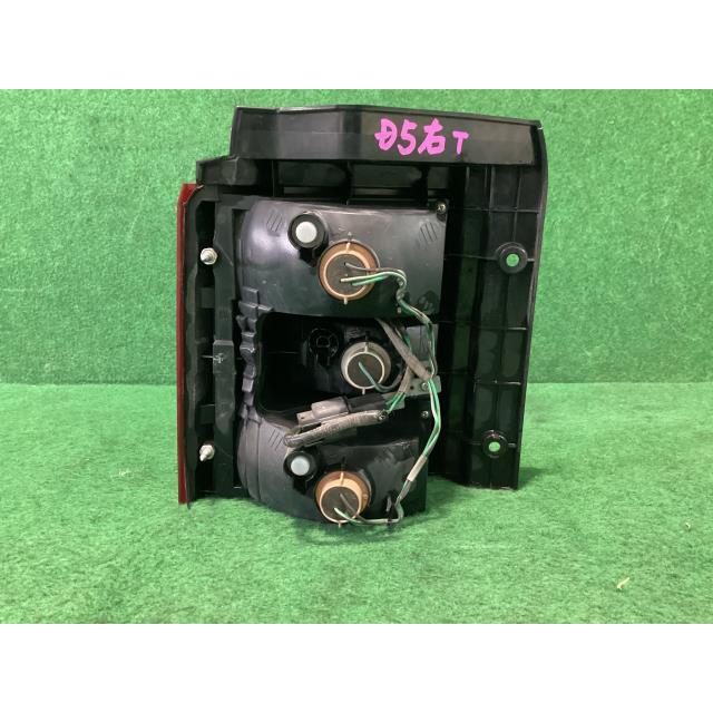 デリカD5 DBA-CV5W 右 テール ランプ W23A19 : 山自販リサイクル