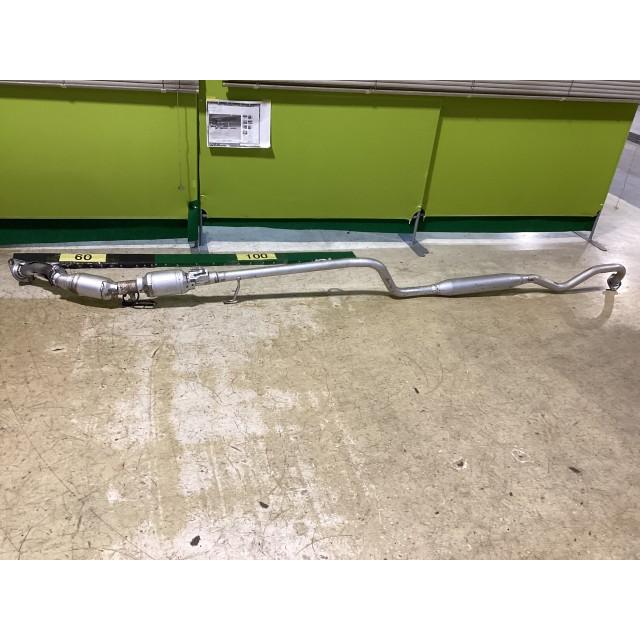 シエンタ(車) シエンタ DBA-NCP175G センター マフラー パイプ 3T8