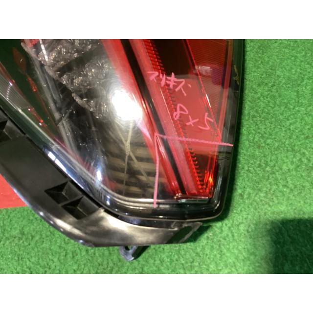 MIRAI（トヨタ） MIRAI ZBA-JPD10 右 テール ランプ 2NL : 山自販