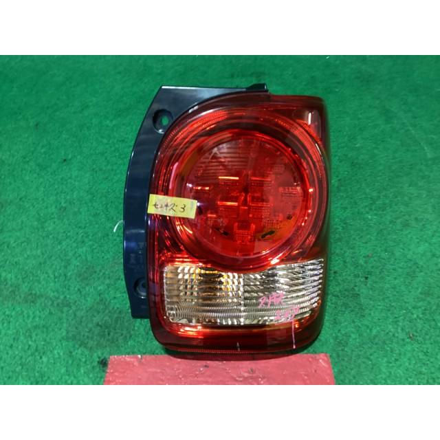 ムーヴ ムーヴキャンバス 5BA-LA800S 右 テール ランプ XF0 : 山自販