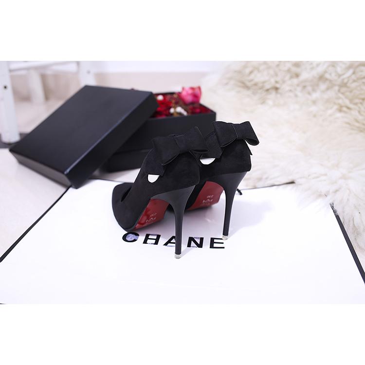 ハイヒール 結婚式 レディース ピンヒール 10cmヒール 美脚 パンプス 通勤 フォーマル 走れるパンプス カジュアルシューズ 二次会 発表会 パーティー パンプス ピンヒール ハイヒール ヒール 10cm スエード ブラック