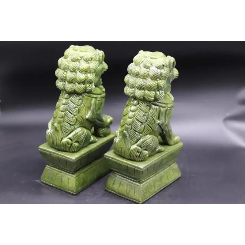 翡翠風 狛犬 置物 緑色 一対 ペア 風水 玄関 飾り 彫刻 磁器製