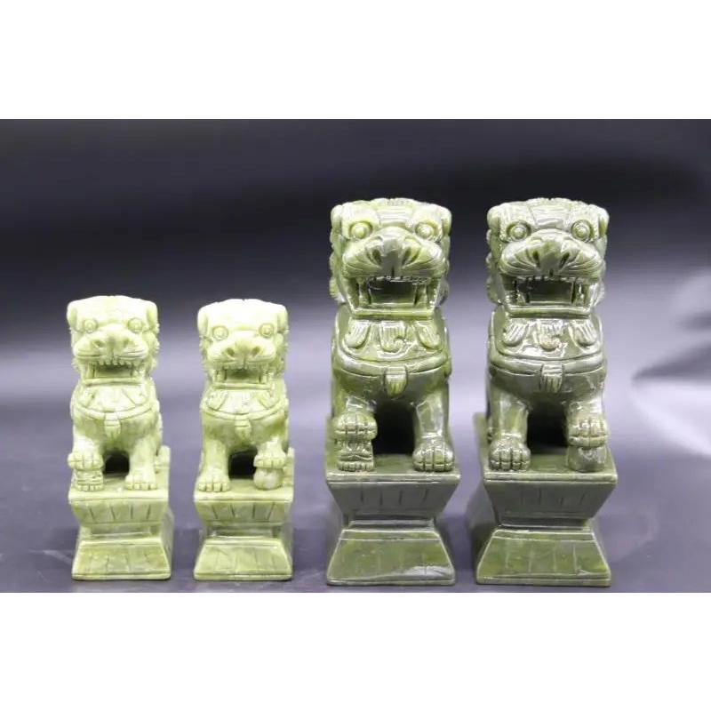 翡翠風 狛犬 置物 緑色 一対 ペア 風水 玄関 飾り 彫刻 磁器製