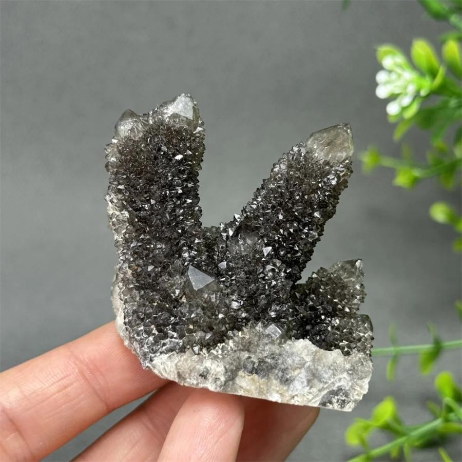 黒い水晶クラスター 原石 石英鉱物標本 オーラ加工 瞑想用 インテリア