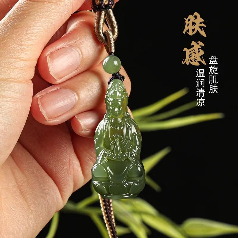 仏教美術　和田白玉　ネックレス　浮き彫り　観世音様　お守り　縁起物　美品 和田玉 白玉 観音 菩薩 立体彫刻 ペンダント チャーム 仏教 開運