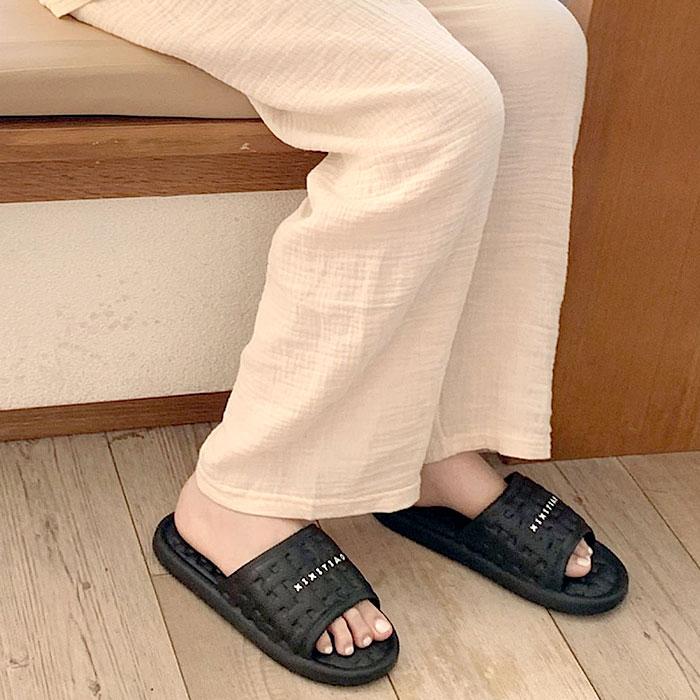 2足で1000円OFF☆クーポンで]ベランダスリッパ 水洗い 軽量 速乾