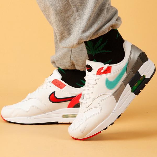 ナイキ エアマックス 1 Eoi メンズ スニーカー Nike Air Max 1 Evolution Of Icons Cw6541 100 Nike270 Nike270 Yellow 通販 Yahoo ショッピング