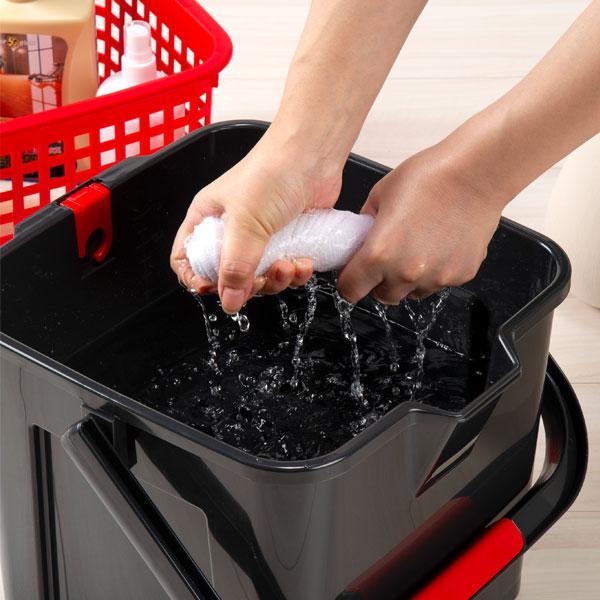 イノマタ化学 かしこいバケツ 17L 3216 ｜ バケツ 洗車 踏み台 フタつき ばけつ カゴつき 日本製 ステップ 潮干狩り 掃除用品 角型 | イノマタ化学 | 06