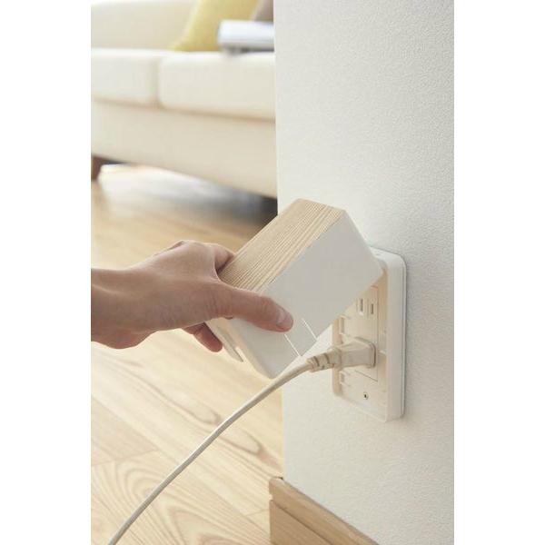 山崎実業 コンセントガード ウッディ ホワイト 3411 ｜ コンセント