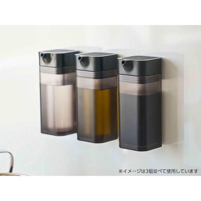 山崎実業 オイルボトル tower タワー マグネット プッシュ式 醤油差し 90ml ブラック 4816 ｜ しょう油入れ プッシュ式 磁石｜yh-beans｜04