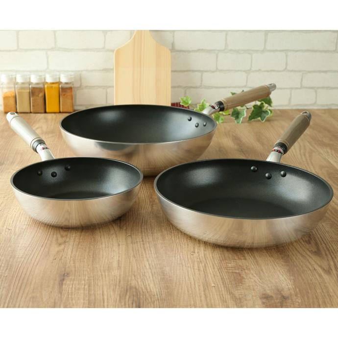 北陸アルミニウム ガス火専用 日本製 センレンキャストFAN 炒め物も