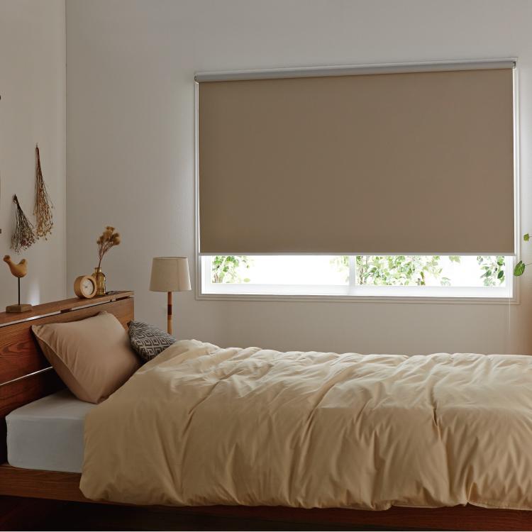 つっぱりロールスクリーン 遮光タイプ 90x180cm ロールスクリーン