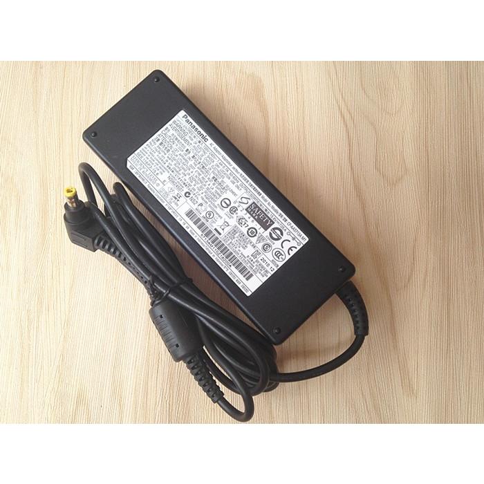 中古 純正松下 パナソニック Panasonic 15.6V 7.05A CF-AA5713A J1 AC