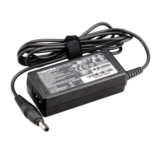 ☆お値下げ☆  TOSHIBA dynabook R632 ＋ 純正充電器付き 新品 東芝 dynabook R632/28FK R632/28FS 用 充電器ACアダプター 19V