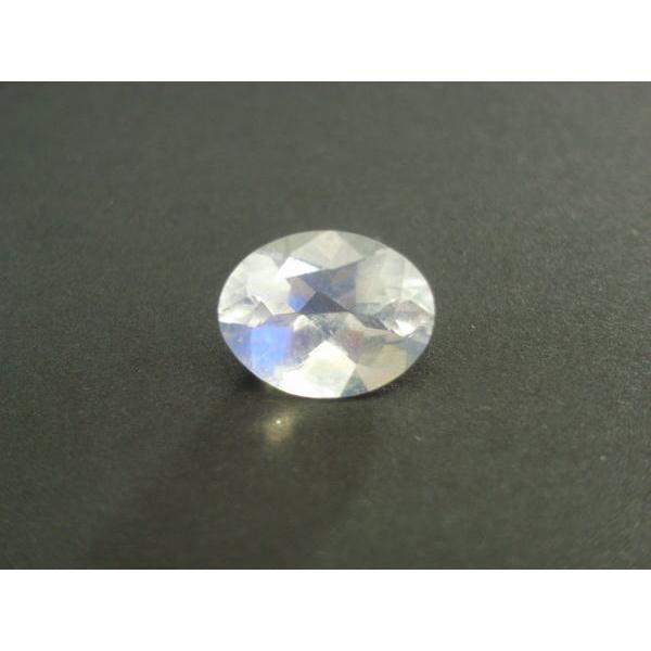 ホワイト ラブラドライト7x9mm　ファセットカット　ルース