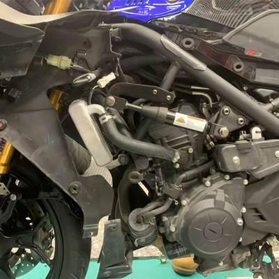 【並行輸入品】 ヤマハ yzf r3 yzfr25 YZF-25 YZF-R3用バイク 二輪ダンパー ブラケット取り付けキット