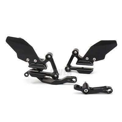 【並行輸入品】 バイク用アルミフットレストキット ヤマハMT09用フットレスト トレーサー9 2021の画像