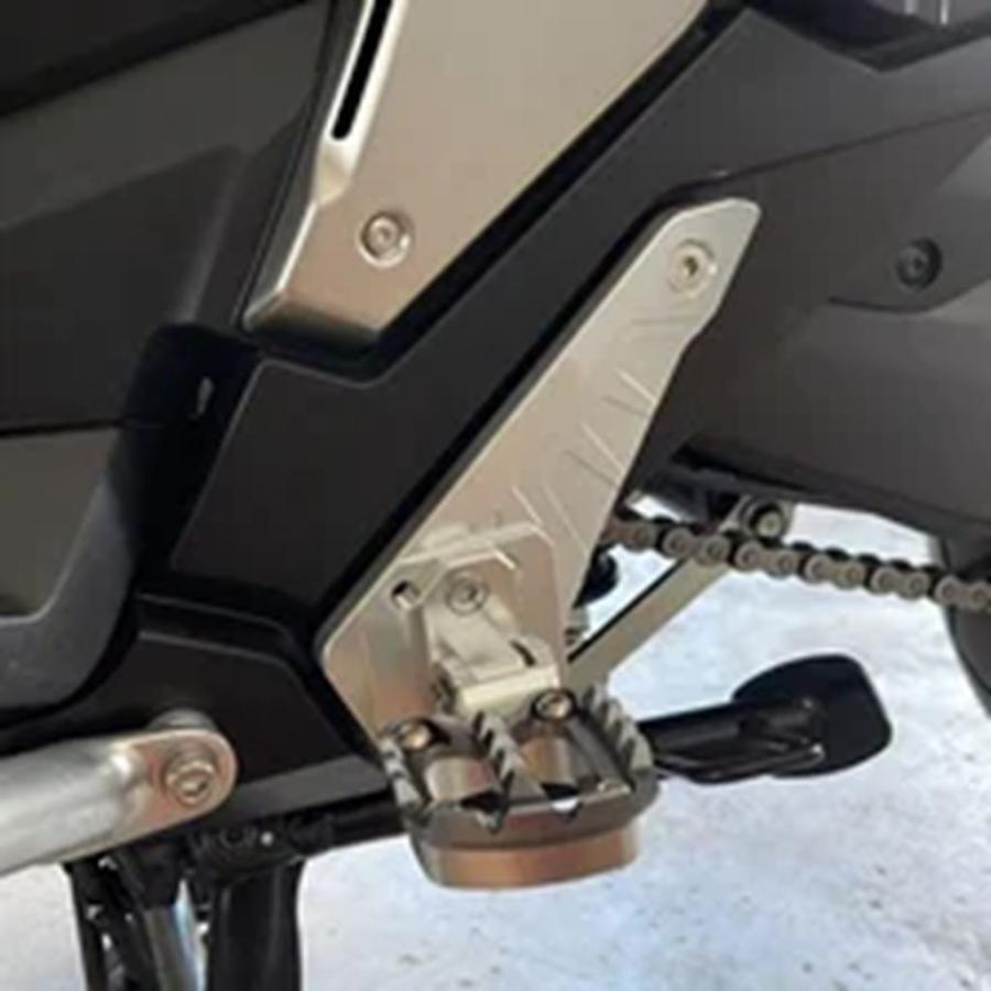 並行輸入品 ホンダ X ADV 750 フットレスト 750 750 2021-2025 2024 バイク用リアフットレスト フットペグ 助手席用フットペダルの画像