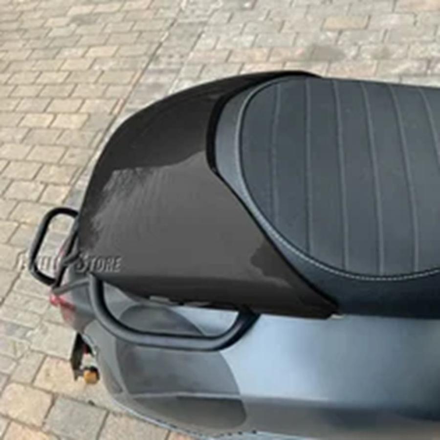 並行輸入品 バイク ACCESSORIE ピリオンリアカウルフェアリングマット外観ベスパ GTV300 GTV300の画像
