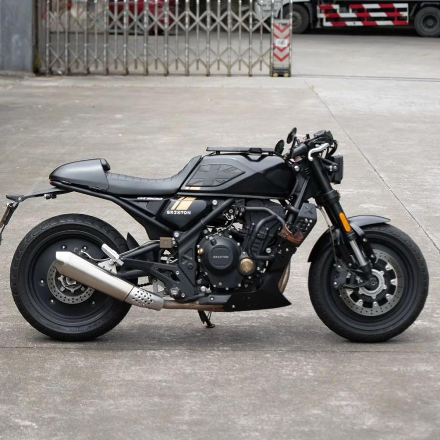 並行輸入品 ブリクストン クロスファイア500用GK500ロワーフェアリングエンジントリムの画像