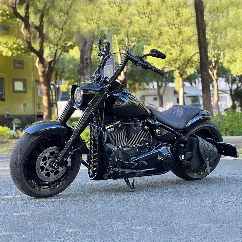 並行輸入品 バイクグロスブラックフロントチンスポイラーアンダーラジエーターカバーハーレーソフテイルストリートボブブレイク