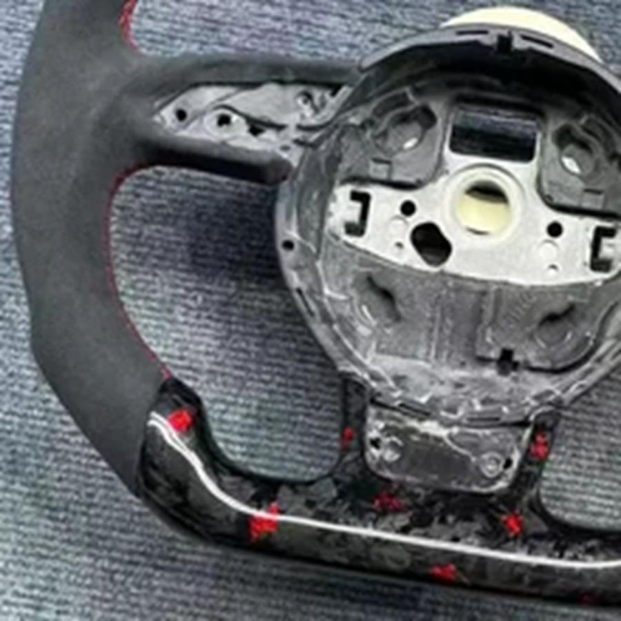 並行輸入品 アウディ RS S3 S4 S5 2012-2016 A3 A4 A5 RS4 RS5 車用ステアリングホイール カーボン パンチングレザーの画像