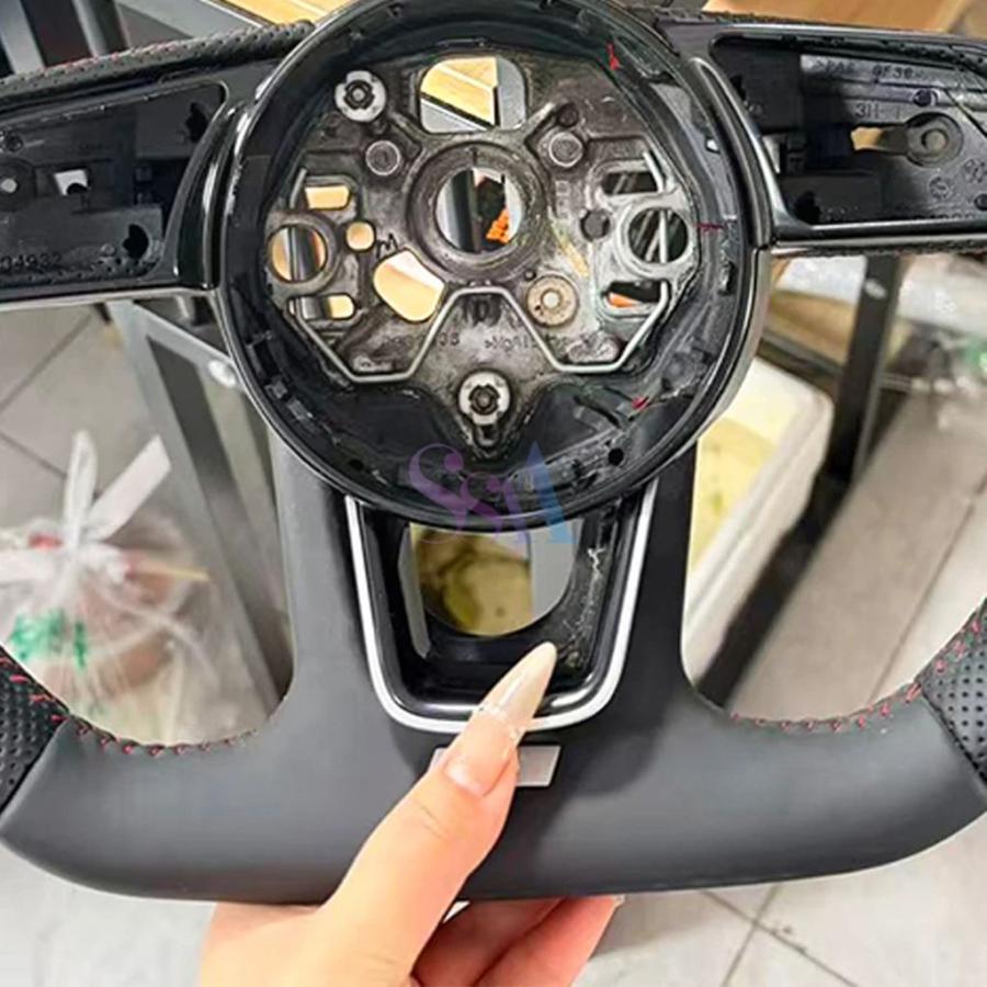 並行輸入品 アウディA3ステアリングホイールRS3 RS4 RS5 A3 A4 A5 S3 S4 S5 2020年以降の画像